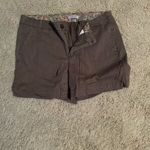 Cargo Shorts with Classic Design